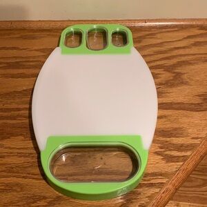 Weight Watchers Cutting Board with Cups